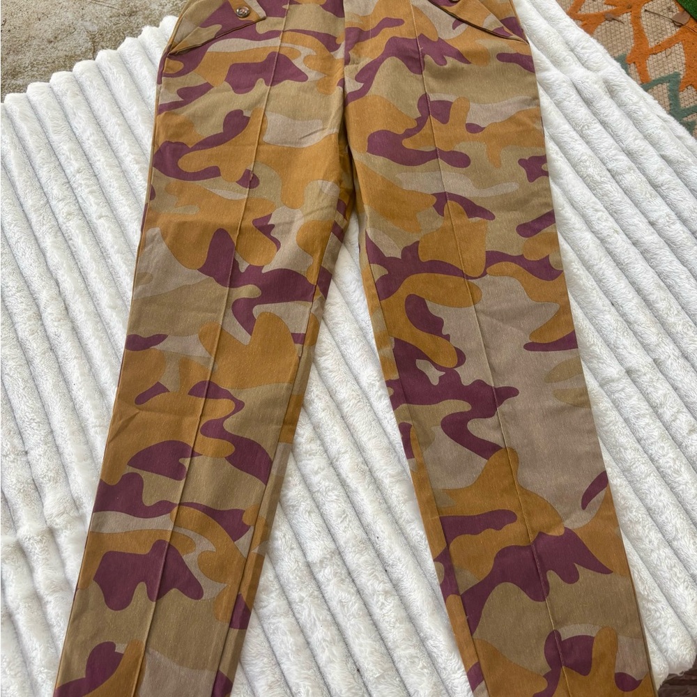 Camouflage Patterned Pants by Flamingo Women’s Size Large NWOT